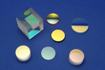 The correct way to install optical lenses